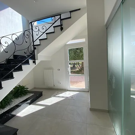 Giusy Bed & Breakfast 4*